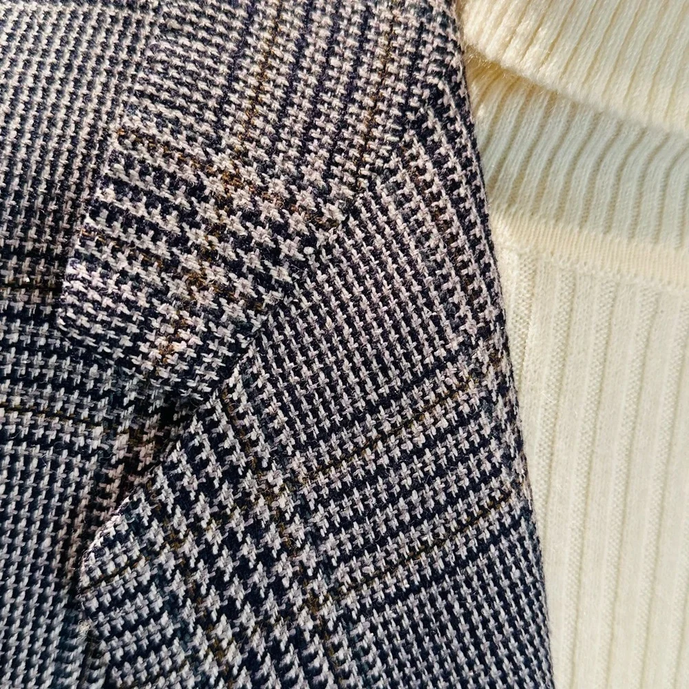 Vintage Neiman Marcus Men's Houndstooth Sports Coat. - Picture 9 of 13